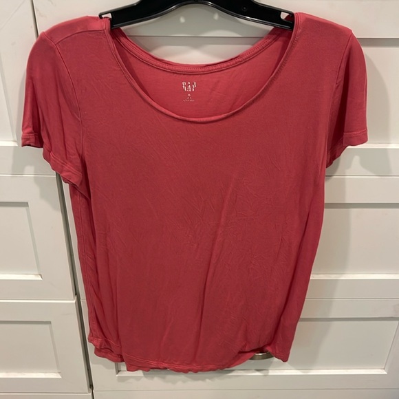 Gap red washed relaxed fit extra small top - Picture 1 of 2